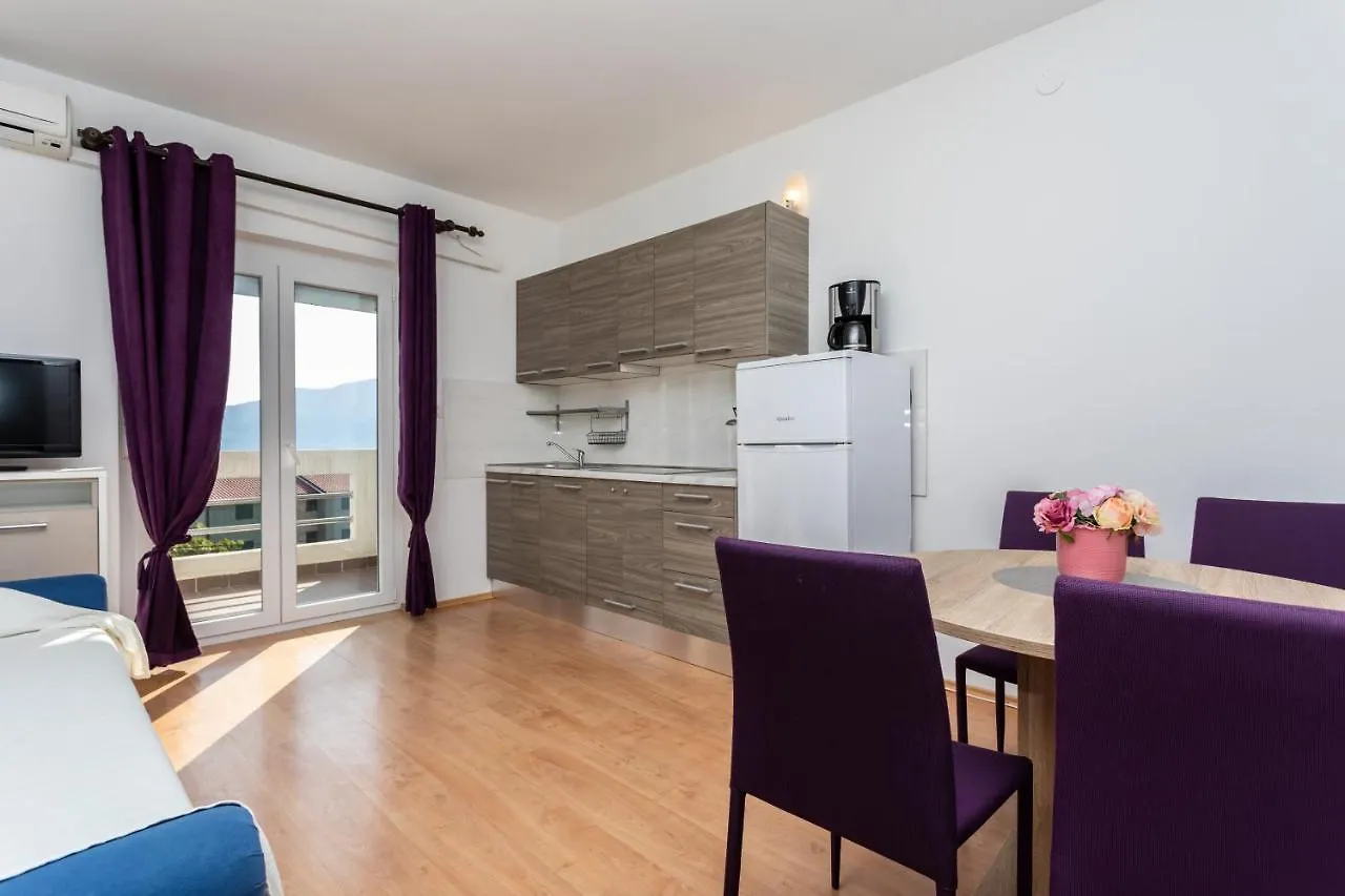 Apartmani Velnic 2 Baska  0*, Baska (Krk)